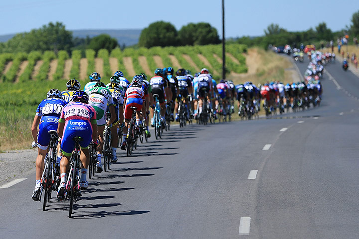 Tour de France stage 7: Pack in the countryside