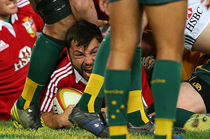 Lions final Test: Alex Corbisiero scores a try