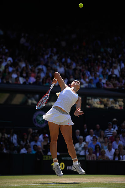Tom's women's final: Sabine Lisicki serves