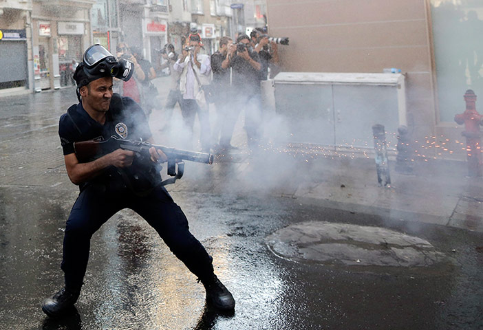 Istanbul protests in pics: Istanbul protests in pics