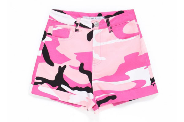 Club kid inspired fashion: club kid fashion Pink camo shorts by Joyrich