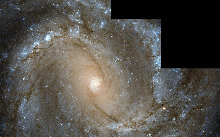 A month in Space: Hubble Space Telescope capture spiral galaxy Messier
