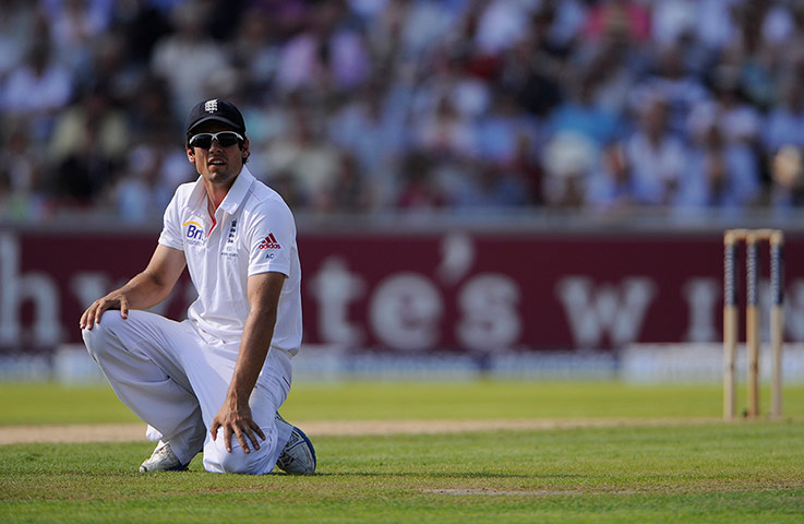 3rd ashes day 1 TJ: Alastair Cook watches a ball go to the boundary for another four