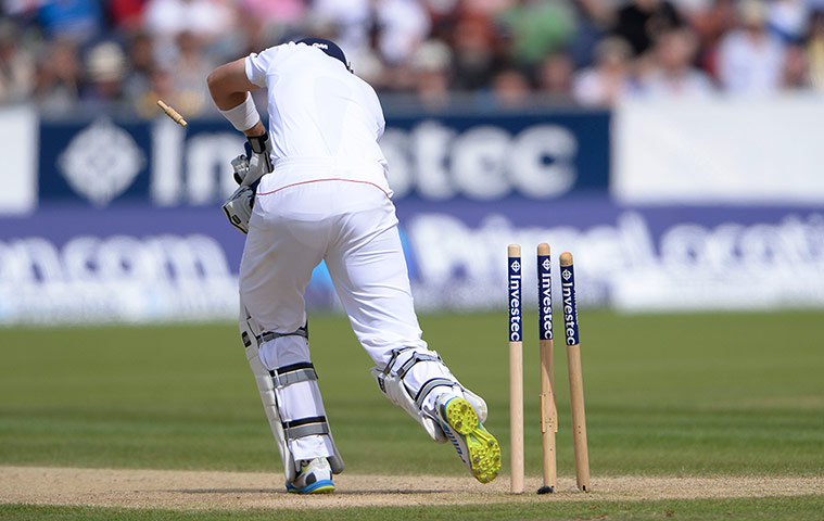 cricket2: 4th ashes test day three