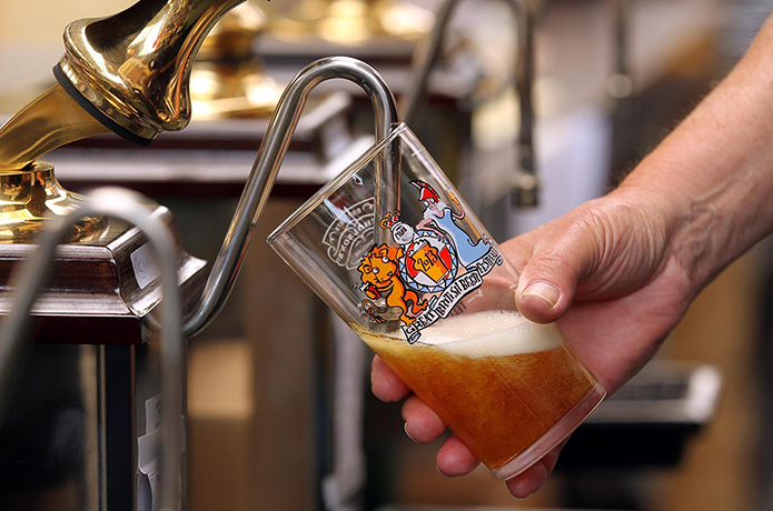 Beer festival extras: A straight glass at the Beer Festival