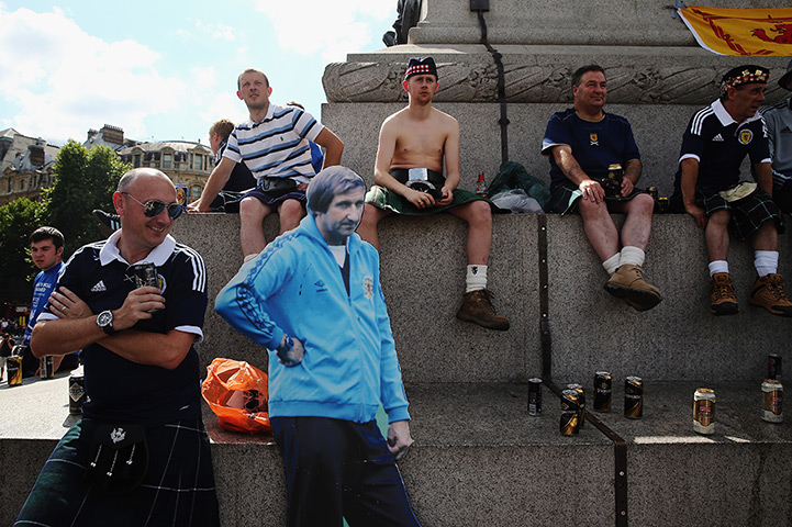 Scottish fans: Fans with a cut-out of Ally MacLeod