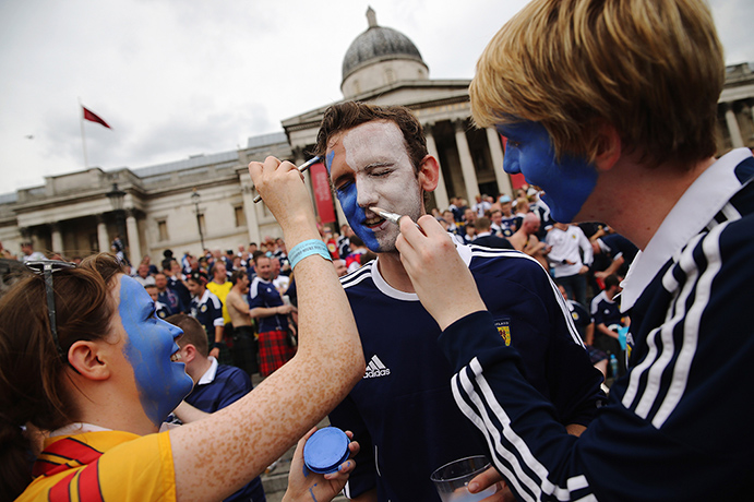 Tartan Army: England And Scotland Fans Arrive To Renew The Oldest Rivalry In Football