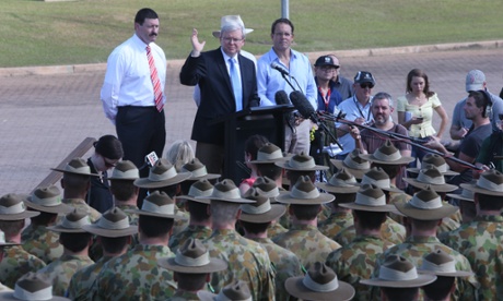 The Prime Minister Kevin Rudd tours Robertson Barracks in Darwin, Thursday 15th August 2013.