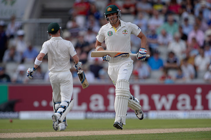 ashes 3rd test day 2: Mitchell Starc gathers more runs 