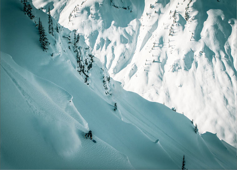 photo of a skiing expedition by Jim Harris