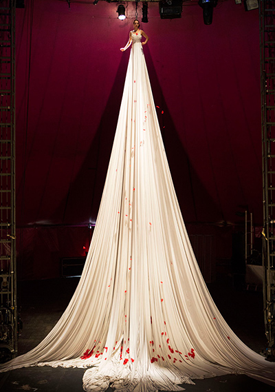 Edinburgh festival : Bianco by The Nofit State Circus