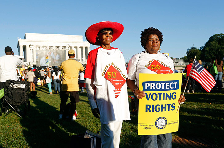 washington rally: Marchers pose for pictures