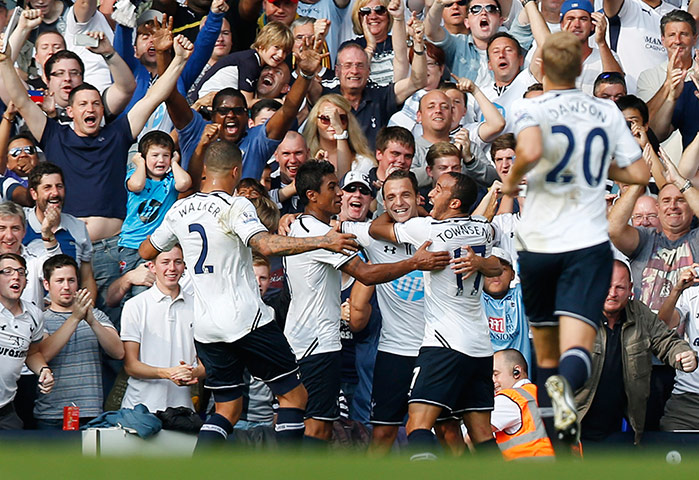 footy: Roberto Soldado