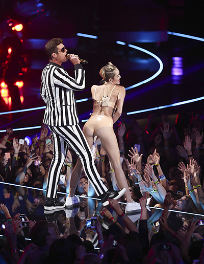 VMA awards: Robin Thicke and Miley Cyrus