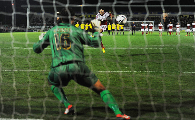 capital one cup: Fulham's John Arne Riise scores the winning penalty in the shootout