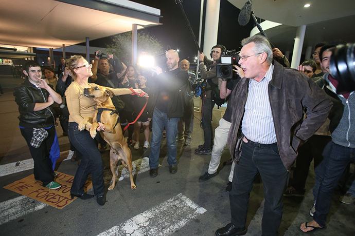 Leaders Debate: Protesters clash