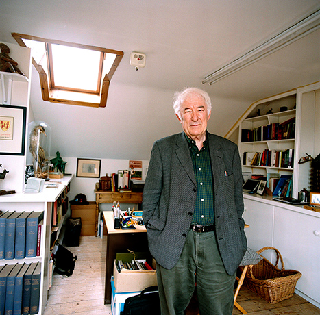 Seamus Heaney: Seamus Heaney in his study at home in Dublin, 2007