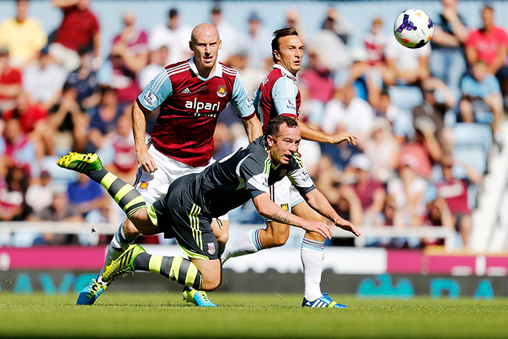 Football roundup gallery: Football roundup gallery