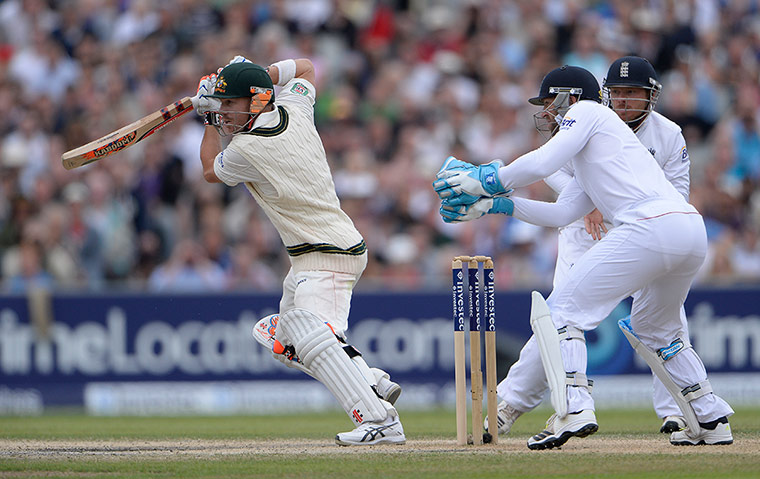 Ashes day four: Warner strokes Swann