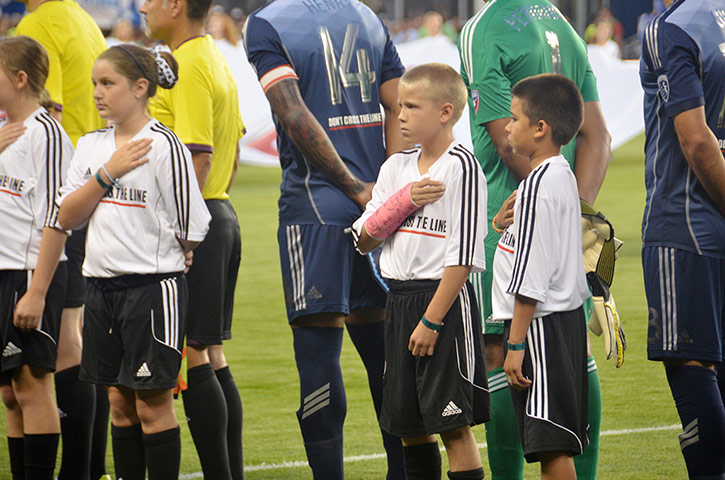 All-Star Game: Kids during anthem