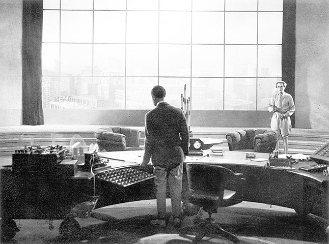 Sirens & Sinners: Metropolis