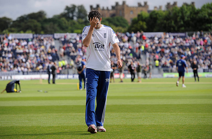 cricket: 4th ashes test day one