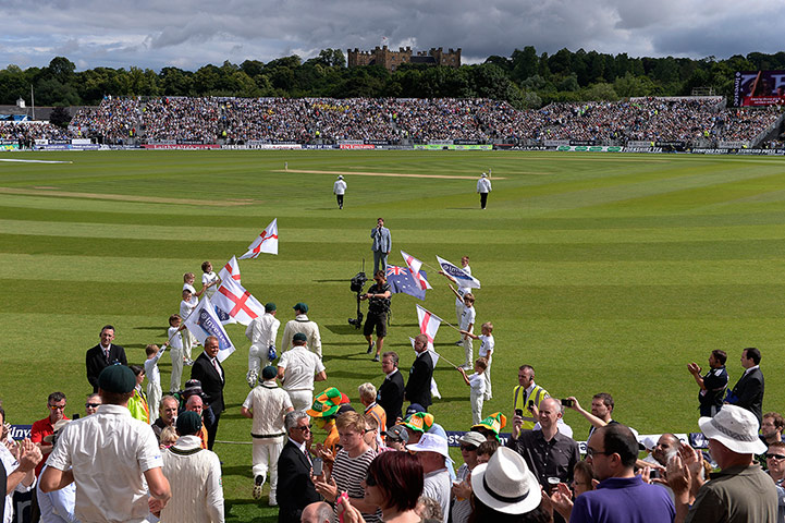 cricket: 4th ashes test day one