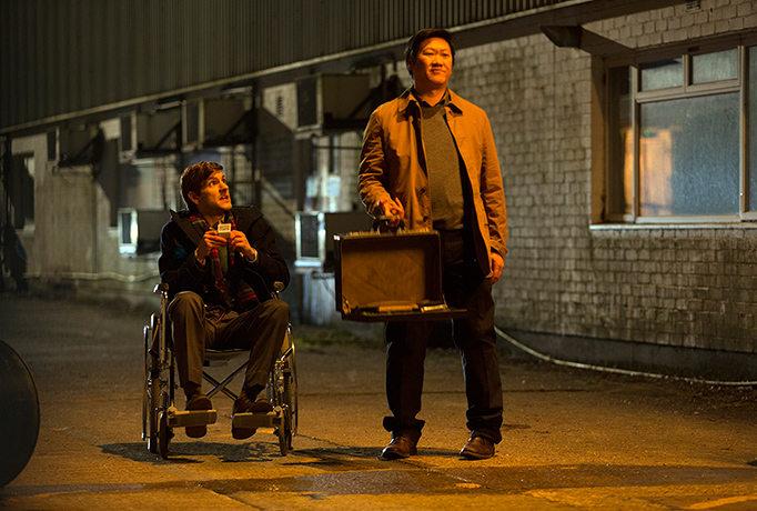 The Wrong Mans: Matthew Baynton filming a scene with Benedict Wong 