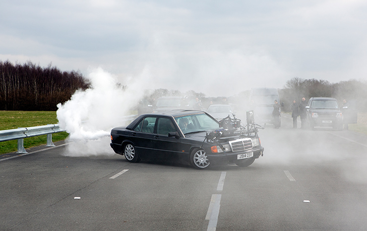 The Wrong Mans: Car chase