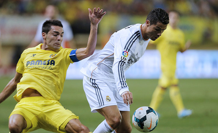Bale's debut: Bruno Soriano and Cristiano Ronaldo