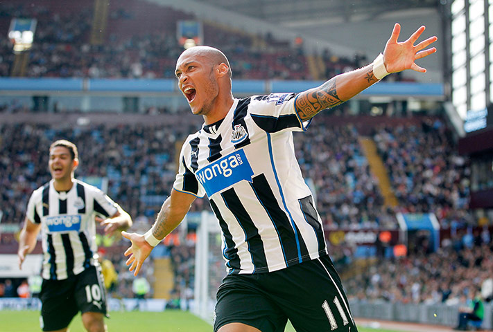 saturday roundup 2: Yoan Gouffran celebrates