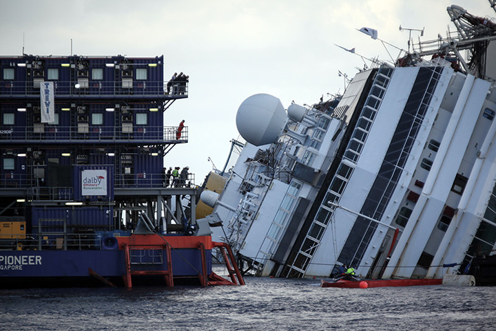 Concordia salvage: Rolling the ship off the seabed and onto huge underwater platforms is expec
