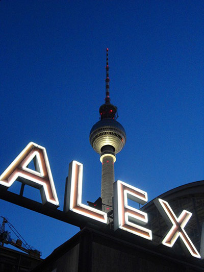 Alternative Germany: fernsehturm alexanderplatz