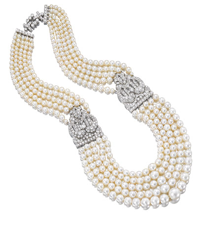 Pearls: Necklace, natural pearls from the Gulf with platinum and diamond clasps