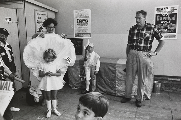 Tony Ray Jones: Herne Bay Carnival, 1967 