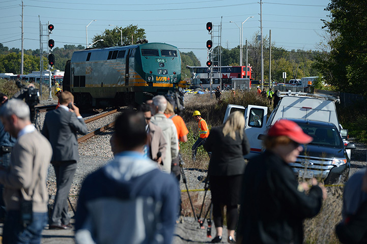 Ottawa crash: There are multiple fatalities and a number are injured from the bus but no 