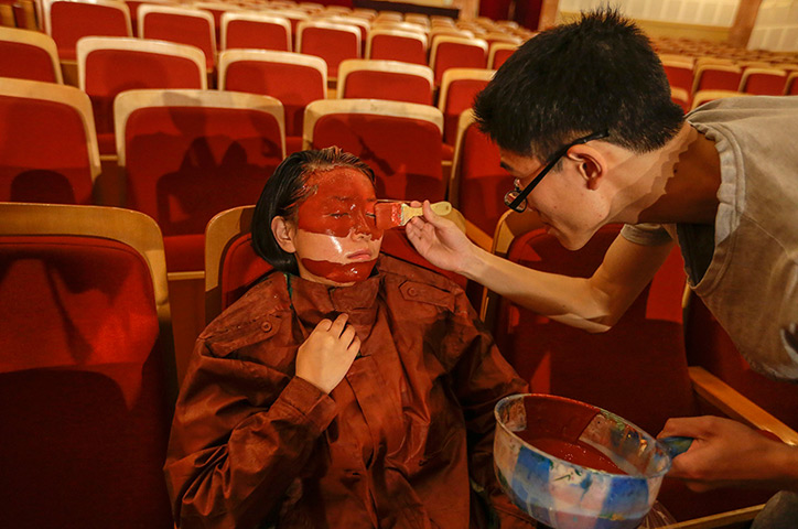 FTA: Jason Lee: A participant is painted