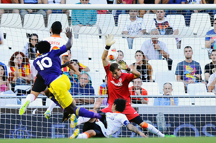 football: Valencia CF v Swansea City - UEFA Europa League