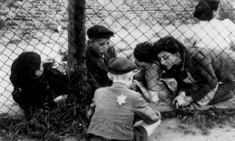 jewish family inside lodz ghetto