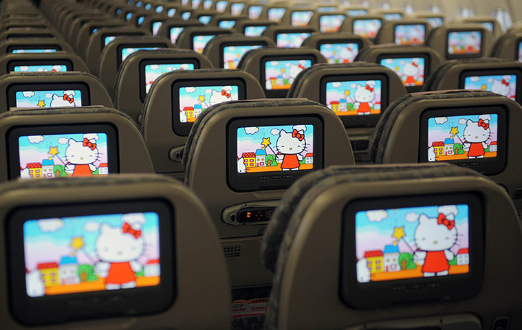 Hello Kitty plane: Hello Kitty on the video screens