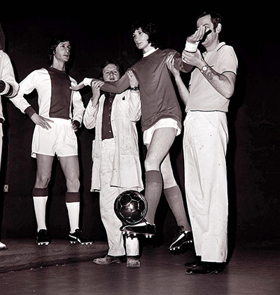 waxworks: George Best is replaced by Johan Cruyff 