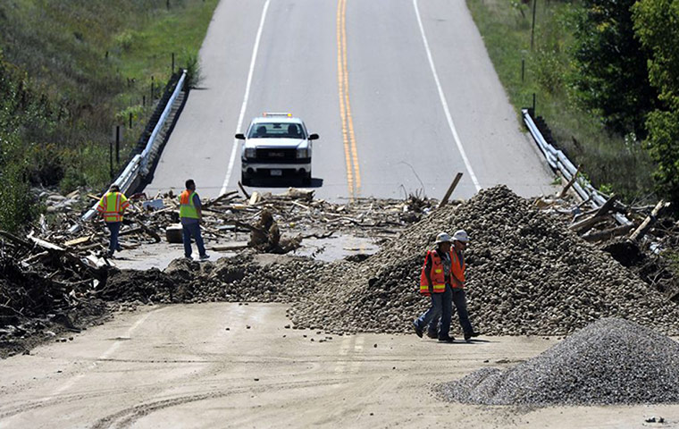 colorado after flood: colorado river damage