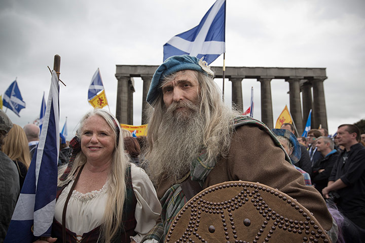 Weekend in pictures: A man and woman dressed in traditional Highland outfits 