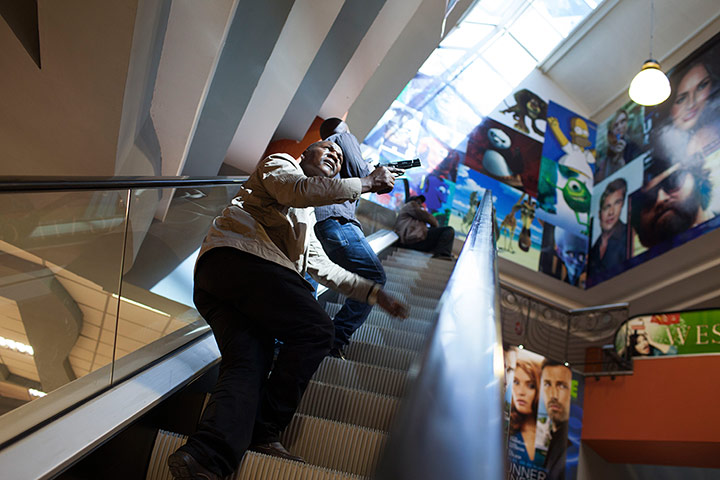 Nairobi mall siege: search for gunmen