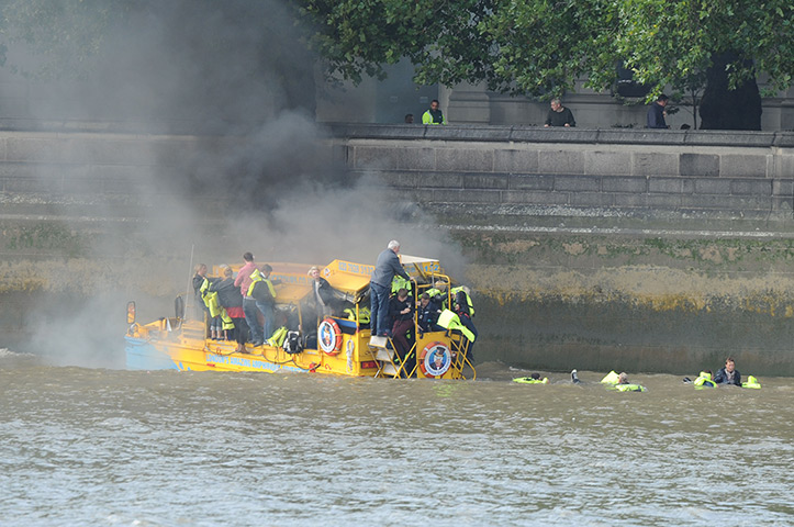 Duck boat fire: Passengers abandon ship