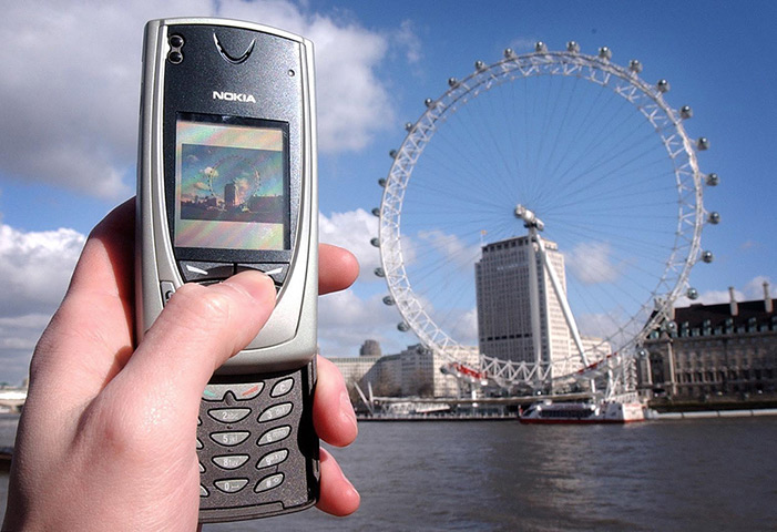 Nokia timeline: 2004: A mobile user takes a picture of the British Airways London Eye using