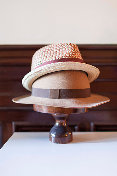 Homes - Oliver Jeffers: hats on a stand