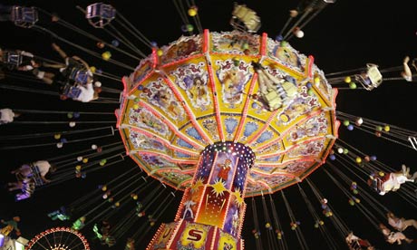 Visitors enjoy 16 September 2006 a joune