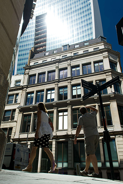 Walkie scorchie: A man reacts to a shaft of intense sunlight 