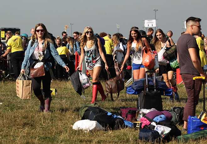 Bestival day one: Festivalgoers arrive